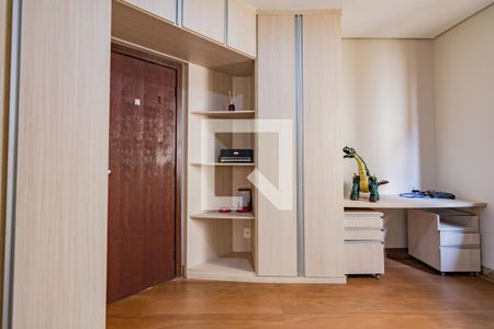 Casa à venda com 348m², 4 quartos e 8 vagasQuarto