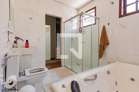 Casa à venda com 348m², 4 quartos e 8 vagasBanheiro