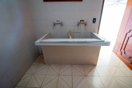 Casa de condomínio para alugar com 462m², 3 quartos e 4 vagas Casa de condomínio para alugar com 462m², 3 quartos e 4 vagasÁrea de Serviço