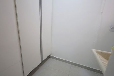 Apartamento para alugar com 55m², 2 quartos e 1 vagaÁrea de Serviço