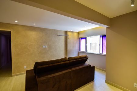 Apartamento à venda com 73m², 2 quartos e 1 vagaSala