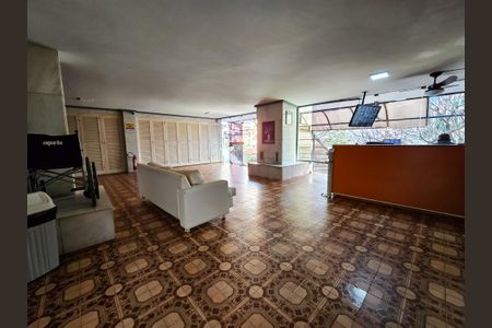 Apartamento à venda com 73m², 2 quartos e 1 vagaHall de entrada