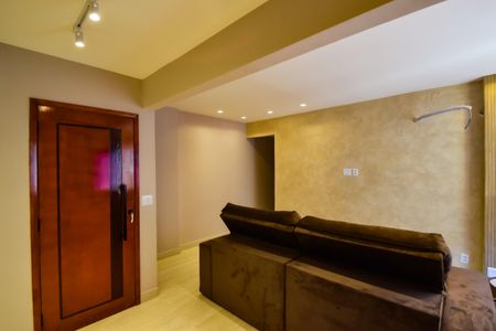 Apartamento à venda com 73m², 2 quartos e 1 vagaSala