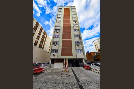 Apartamento à venda com 73m², 2 quartos e 1 vagaFachada do bloco