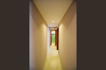 Apartamento à venda com 73m², 2 quartos e 1 vagaCorredor