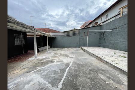 Casa à venda com 250m², 2 quartos e 4 vagasQuintal