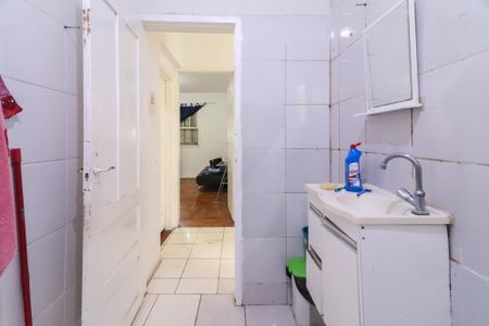 Banheiro de casa à venda com 2 quartos, 250m² em Vila Albano, São Paulo
