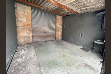 Casa à venda com 250m², 2 quartos e 4 vagasGaragem