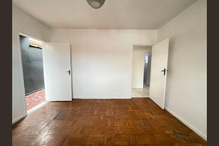 Casa à venda com 250m², 2 quartos e 4 vagasSala