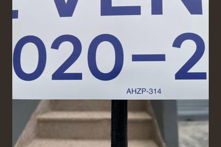 Casa à venda com 250m², 2 quartos e 4 vagasPlaquinha AHZP-314
