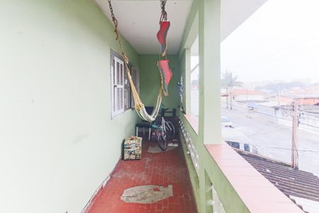 Casa à venda com 250m², 2 quartos e 4 vagas Casa à venda com 250m², 2 quartos e 4 vagasVaranda