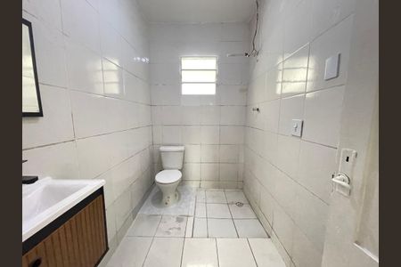 Casa à venda com 250m², 2 quartos e 4 vagasBanheiro