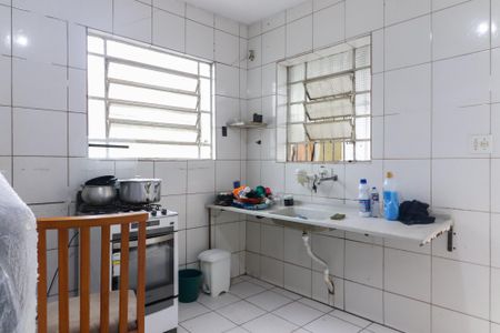 Casa à venda com 250m², 2 quartos e 4 vagas Casa à venda com 250m², 2 quartos e 4 vagasCozinha