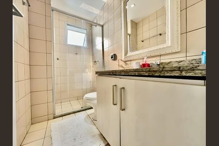 Apartamento para alugar com 232m², 3 quartos e 3 vagas Apartamento para alugar com 232m², 3 quartos e 3 vagasBanheiro da Suíte 1