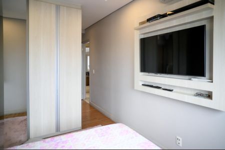 Apartamento à venda com 124m², 3 quartos e 2 vagasQuarto 2 - Suite