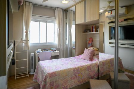 Apartamento à venda com 124m², 3 quartos e 2 vagasQuarto 2 - Suite