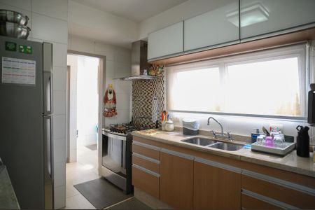 Apartamento à venda com 124m², 3 quartos e 2 vagasCozinha