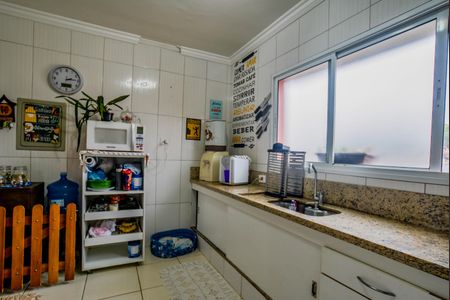Apartamento à venda com 102m², 3 quartos e 2 vagas Apartamento à venda com 102m², 3 quartos e 2 vagasCozinha e Área de Serviço