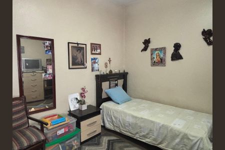 Casa à venda com 250m², 3 quartos e 6 vagas Casa à venda com 250m², 3 quartos e 6 vagasQuarto de Serviço