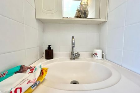 Casa à venda com 250m², 3 quartos e 6 vagas Casa à venda com 250m², 3 quartos e 6 vagasBanheiro Corredor