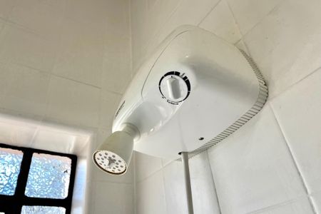 Casa à venda com 250m², 3 quartos e 6 vagas Casa à venda com 250m², 3 quartos e 6 vagasBanheiro Corredor