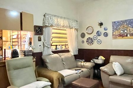 Casa à venda com 250m², 3 quartos e 6 vagas Casa à venda com 250m², 3 quartos e 6 vagasSala de Tv