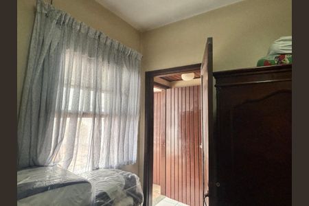 Casa à venda com 250m², 3 quartos e 6 vagas Casa à venda com 250m², 3 quartos e 6 vagasQuarto de Serviço