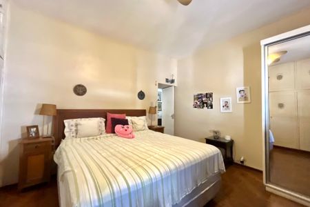 Casa à venda com 250m², 3 quartos e 6 vagas Casa à venda com 250m², 3 quartos e 6 vagasQuarto 2