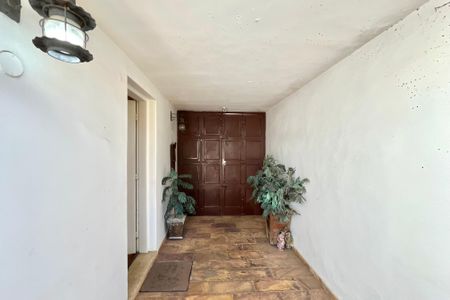 Casa à venda com 250m², 3 quartos e 6 vagas Casa à venda com 250m², 3 quartos e 6 vagasÁrea externa