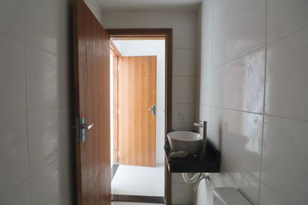 Casa para alugar com 120m², 2 quartos e 1 vaga Casa para alugar com 120m², 2 quartos e 1 vagaBanheiro da Suíte 2