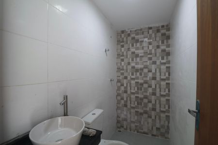 Casa para alugar com 120m², 2 quartos e 1 vaga Casa para alugar com 120m², 2 quartos e 1 vagaBanheiro da Suíte 2