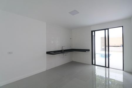 Casa para alugar com 120m², 2 quartos e 1 vaga Casa para alugar com 120m², 2 quartos e 1 vagaCozinha