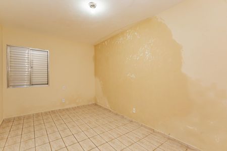 Quarto 2 de casa para alugar com 3 quartos, 100m² em Vila Brasilina, São Paulo