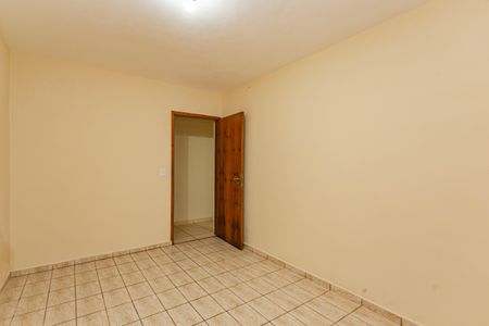 Quarto 2 de casa para alugar com 3 quartos, 100m² em Vila Brasilina, São Paulo