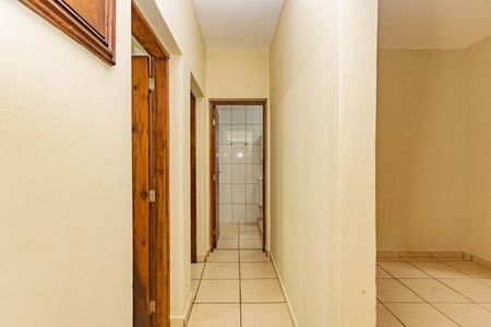 Casa para alugar com 100m², 3 quartos e sem vaga Casa para alugar com 100m², 3 quartos e sem vagaCorredor