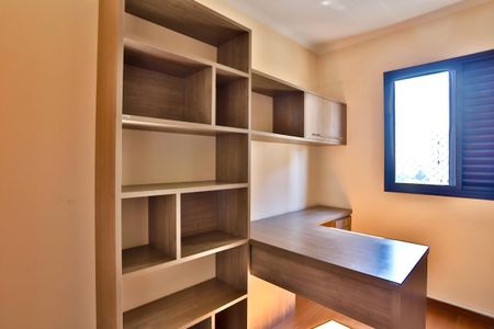 Apartamento para alugar com 82m², 3 quartos e 2 vagas Apartamento para alugar com 82m², 3 quartos e 2 vagasQuarto 2