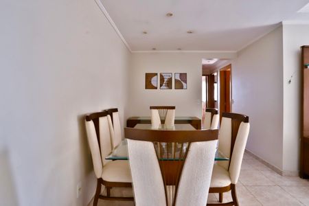 Apartamento para alugar com 82m², 3 quartos e 2 vagas Apartamento para alugar com 82m², 3 quartos e 2 vagasSala de Jantar