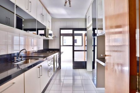 Apartamento para alugar com 82m², 3 quartos e 2 vagas Apartamento para alugar com 82m², 3 quartos e 2 vagasCozinha