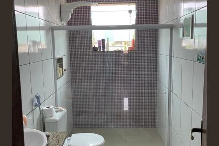 Casa de condomínio à venda com 120m², 4 quartos e 2 vagasBanheiro da Suíte
