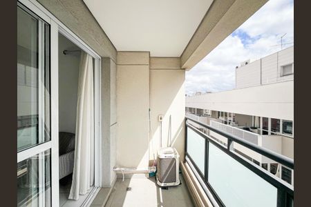 Apartamento à venda com 38m², 1 quarto e 1 vaga Apartamento à venda com 38m², 1 quarto e 1 vagaSacada