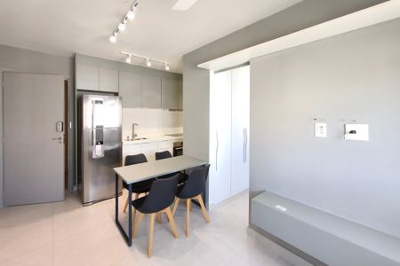 Sala de apartamento para alugar com 1 quarto, 45m² em Jardim Ipaussurama, Campinas