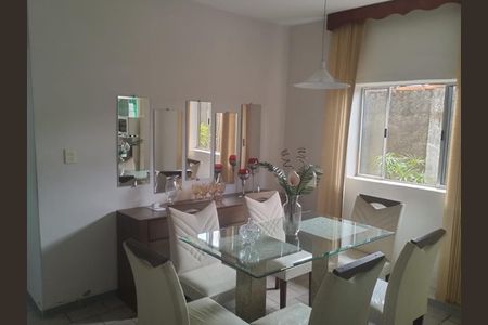 Casa à venda com 210m², 2 quartos e 3 vagas