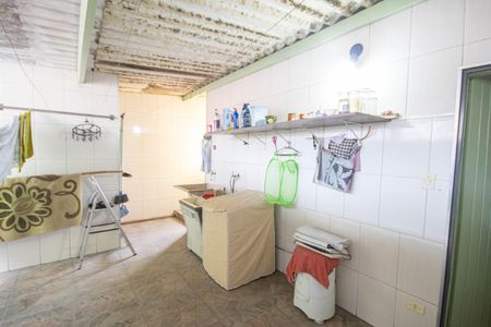 Casa à venda com 166m², 3 quartos e 2 vagasÁrea de Serviço