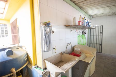 Casa à venda com 166m², 3 quartos e 2 vagasÁrea de Serviço