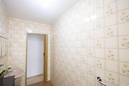 Casa à venda com 166m², 3 quartos e 2 vagasBanheiro 1