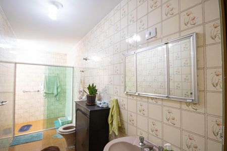 Casa à venda com 166m², 3 quartos e 2 vagasBanheiro 1