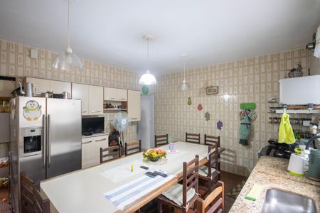 Casa à venda com 166m², 3 quartos e 2 vagasCozinha