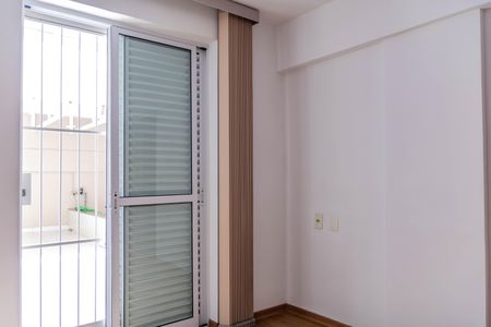 Apartamento à venda com 180m², 3 quartos e 2 vagasQuarto 1