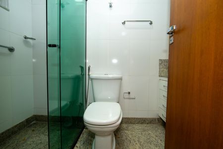 Apartamento à venda com 180m², 3 quartos e 2 vagasBanheiro da Suíte