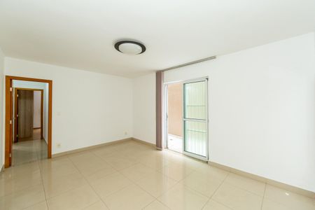 Sala de apartamento à venda com 3 quartos, 180m² em Prado, Belo Horizonte